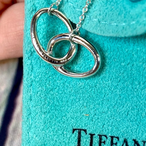 Tiffany & Co silver double loop love “peretti” necklace - Picture 3 of 7